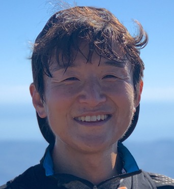 飯野航さん